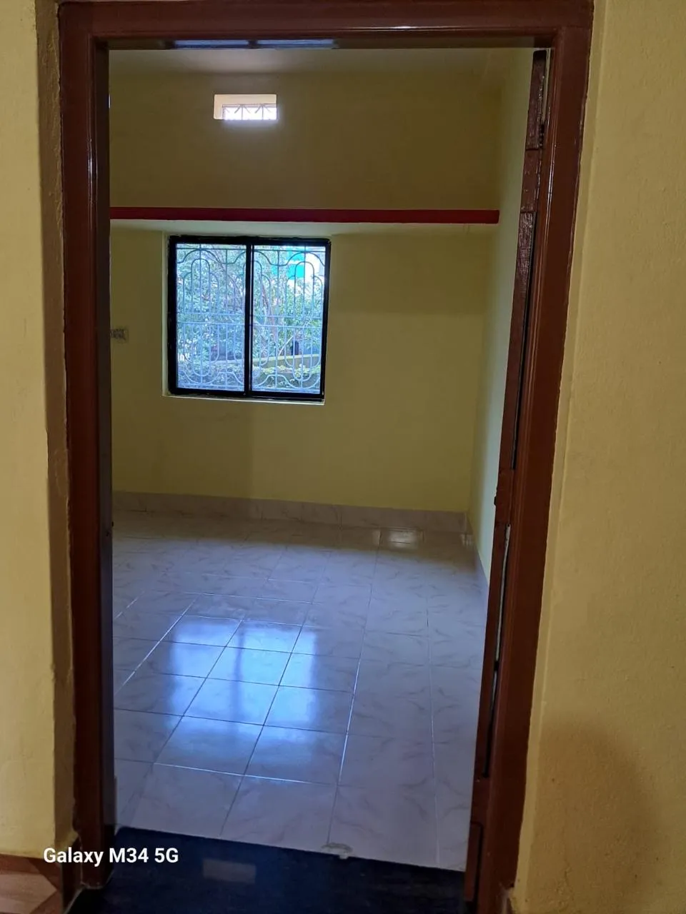 Listing in Sakhipara